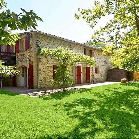 Maison En Pierres بيت للعطل *