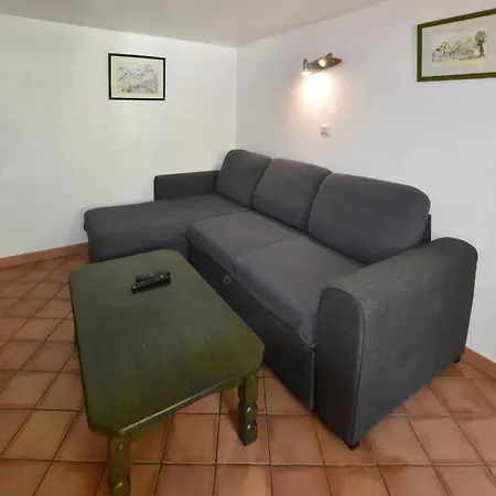 بيت للعطل Maison En Pierres *