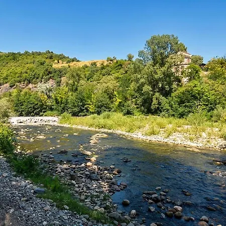 Maison En Pierres سانت-أمبروا