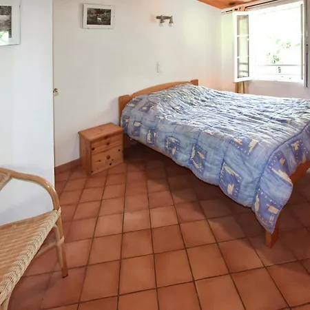 بيت للعطل Maison En Pierres
